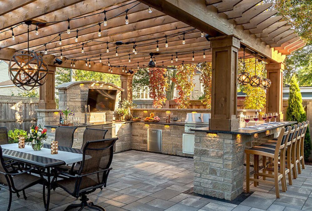 backyard patio entertaining