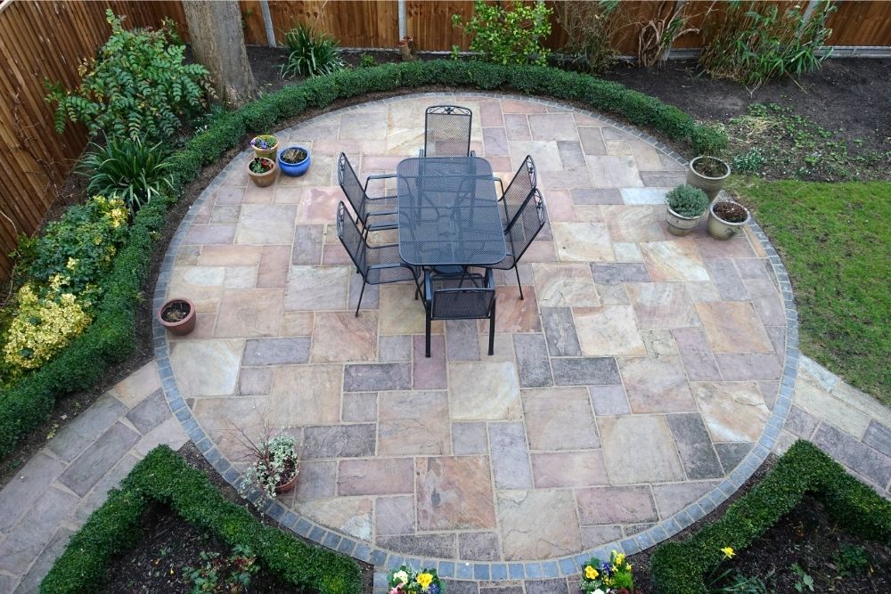 Colorful decorative concrete in patio