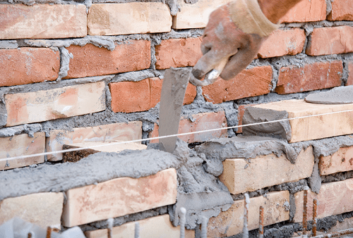 Aligning brick installation using masonry liners