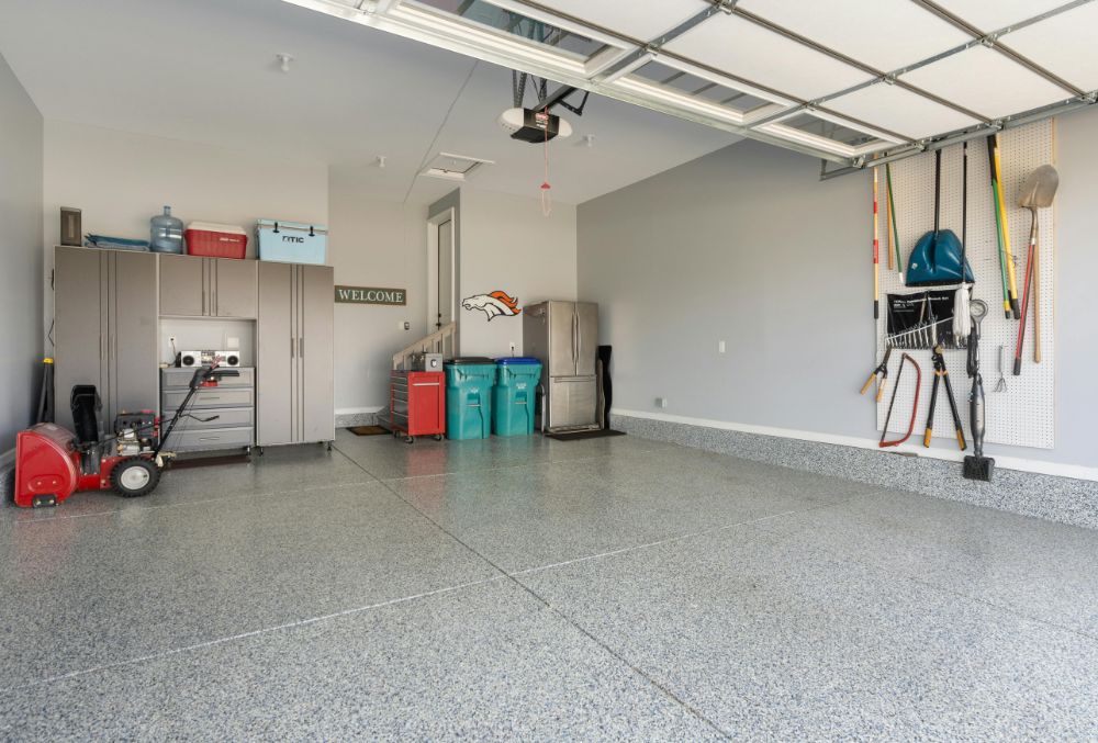 polyurea polyaspartic garage floor