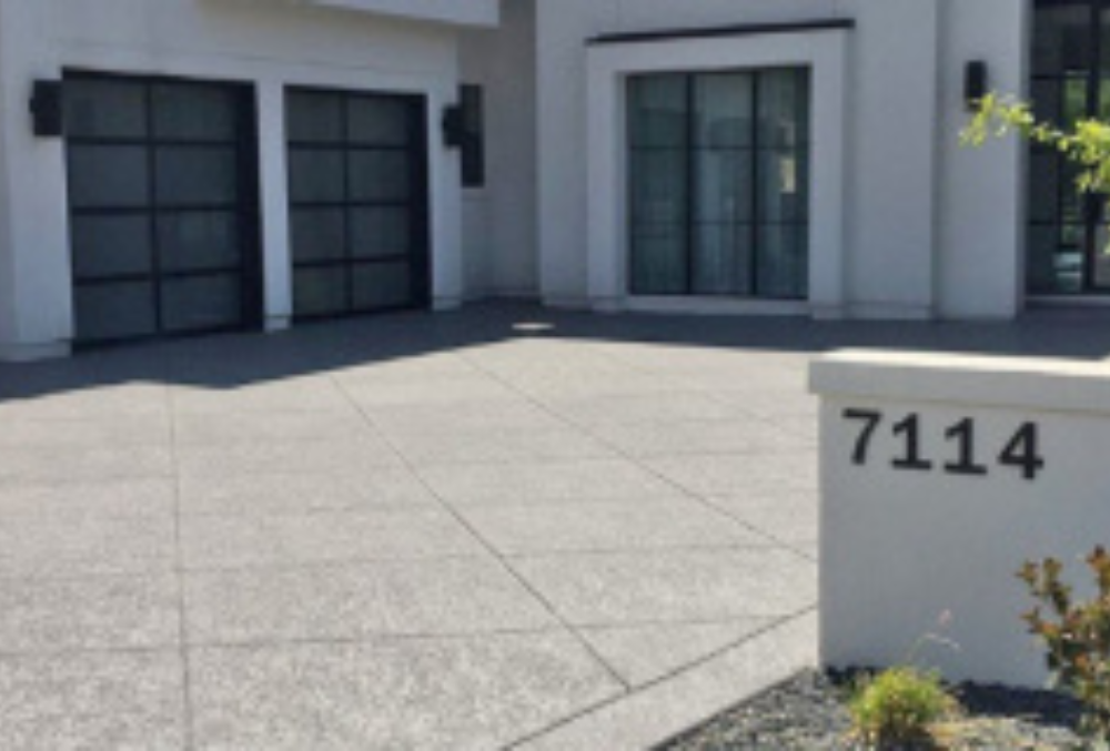 commercial concrte driveway