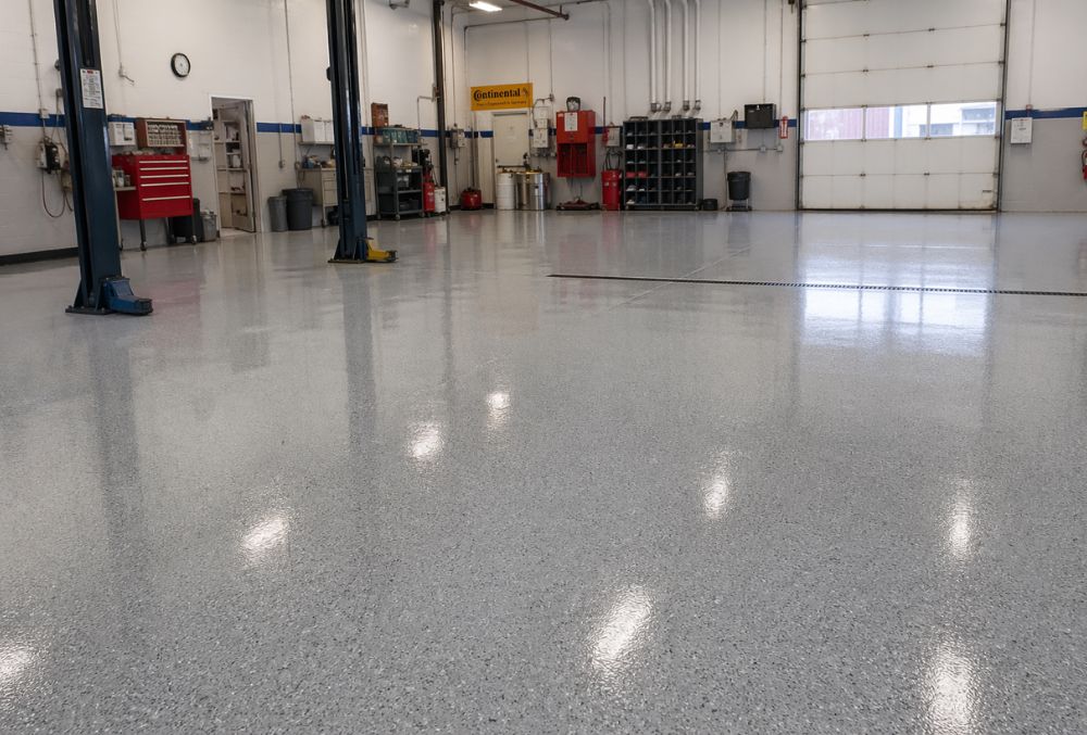 Epoxy-coated commercial garage floor Dallas